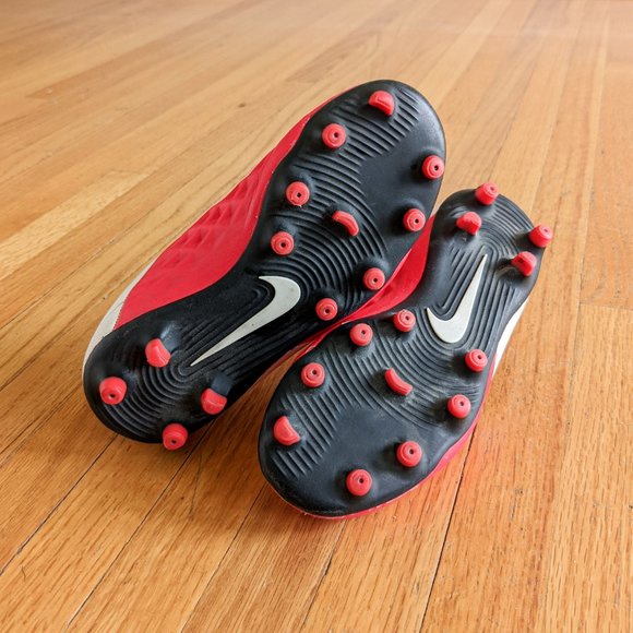 Nike Junior Tiempo Legend 8 Club MG Kids Soccer Cleats, Bright Red/Pink Sz 11C - Picture 4 of 5